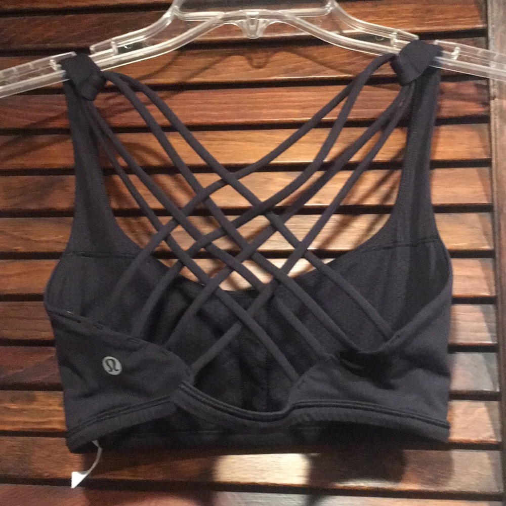 Lululemon Free to be Wild Sports Bra - Size 6